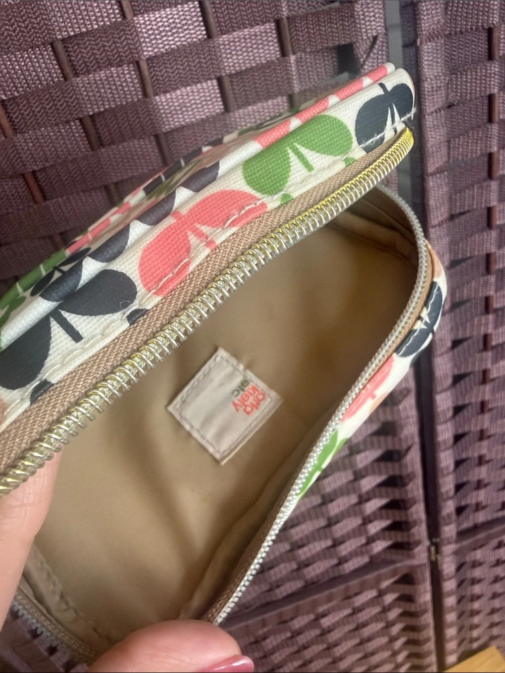 Orla Kiely Floral Leaf Pattern Cosmetic Pouch - Picture 7 of 16